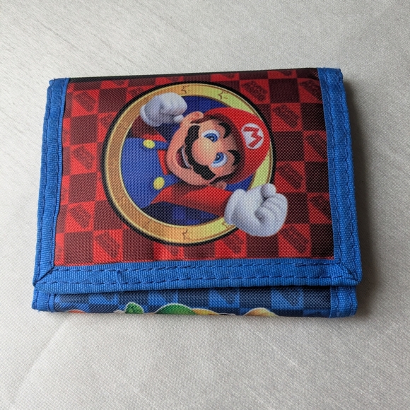 Super Mario Blue and Black Wallet - Picture 8 of 9